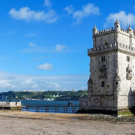 Belem Pool & Garden Apartment *